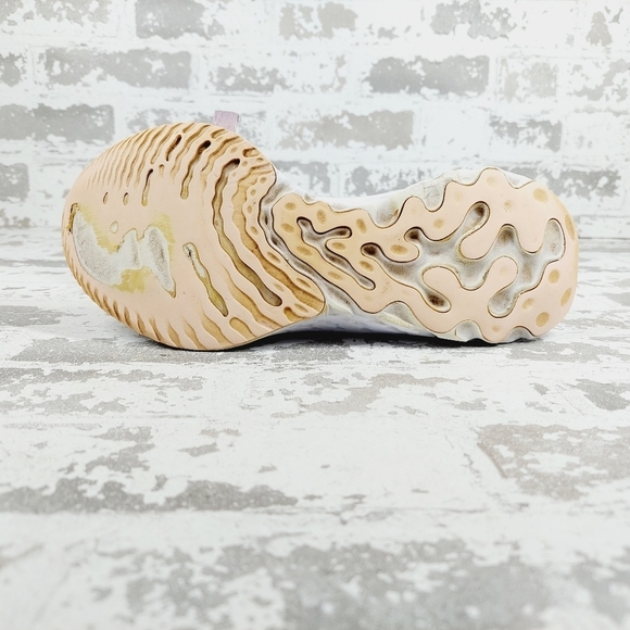 Nike React Infinity Run Flyknit Womens Pink Running Athleisure Sneakers O216 - Picture 8 of 11